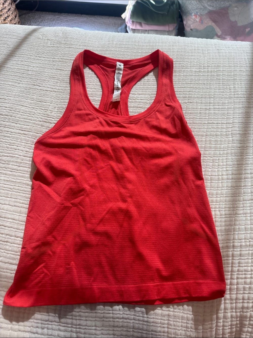 lululemon athletica swiftly tech racerback tank top (waist length)